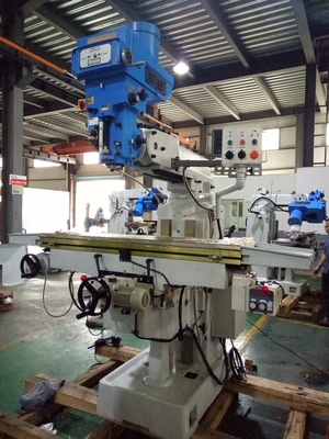 Turret Vertical Benchtop Milling Machine  0.002mm Tolerance NSK P4 Bearing